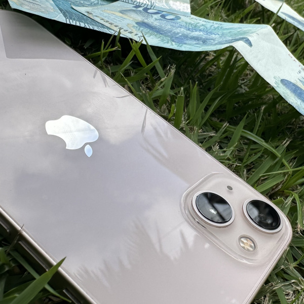 iPhone 13 ou R$2300,00